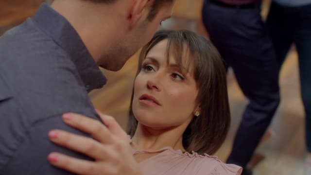 Don't Go Breaking My Heart